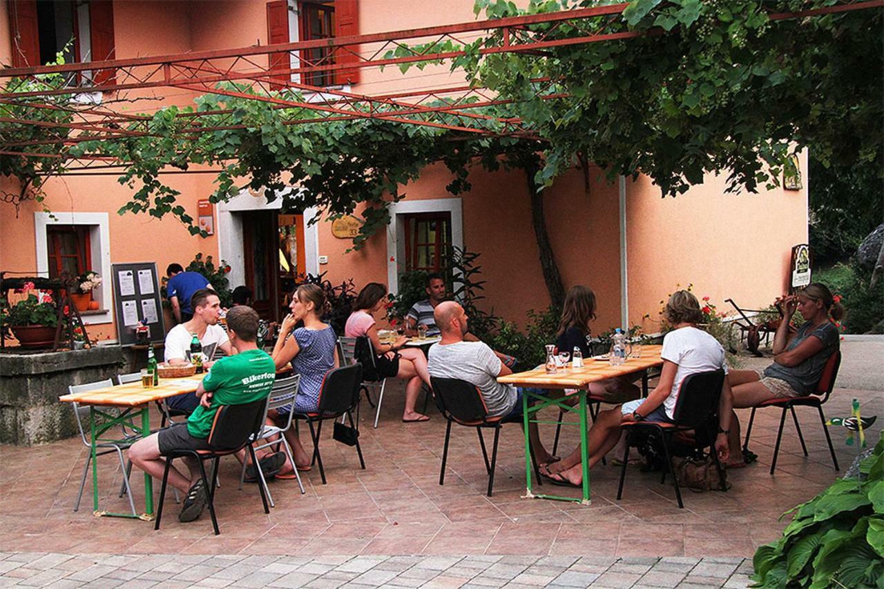 Tourist Farm Dujceva Domacija Vremski Britof Exterior foto